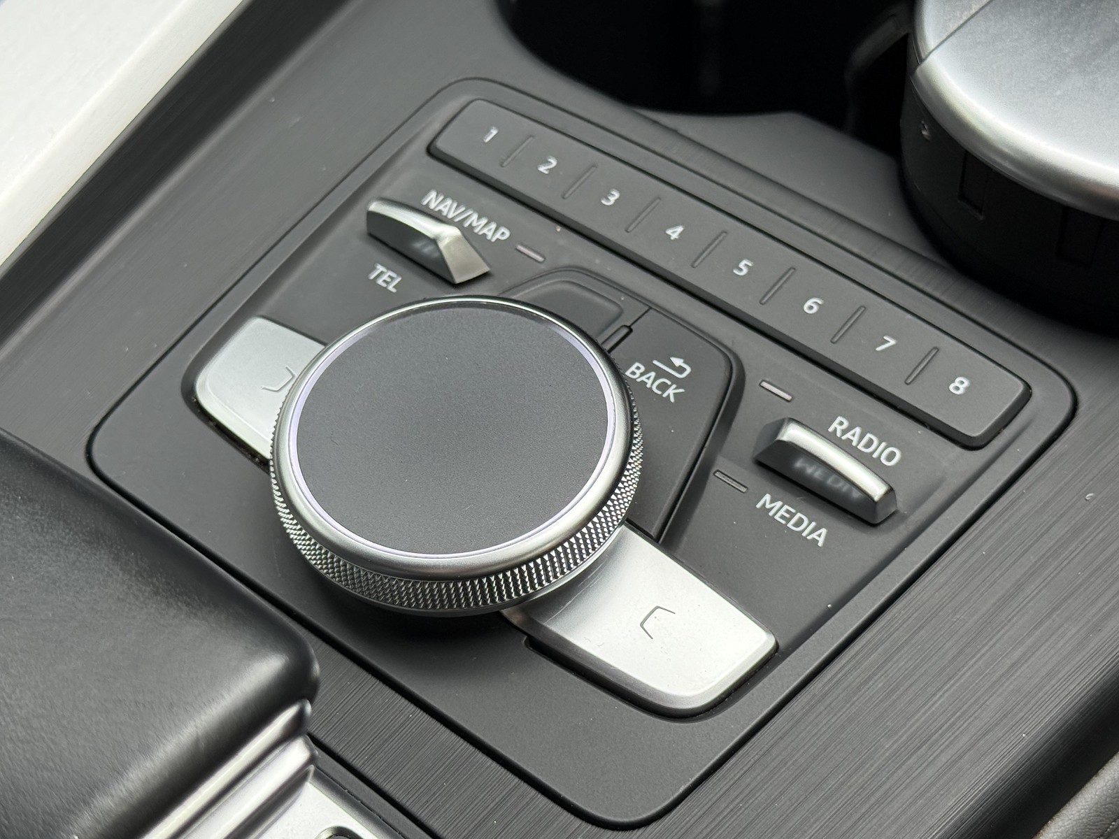 Infotainment controls