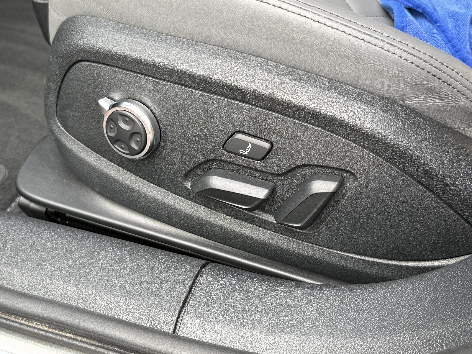 NSF seat adjustment