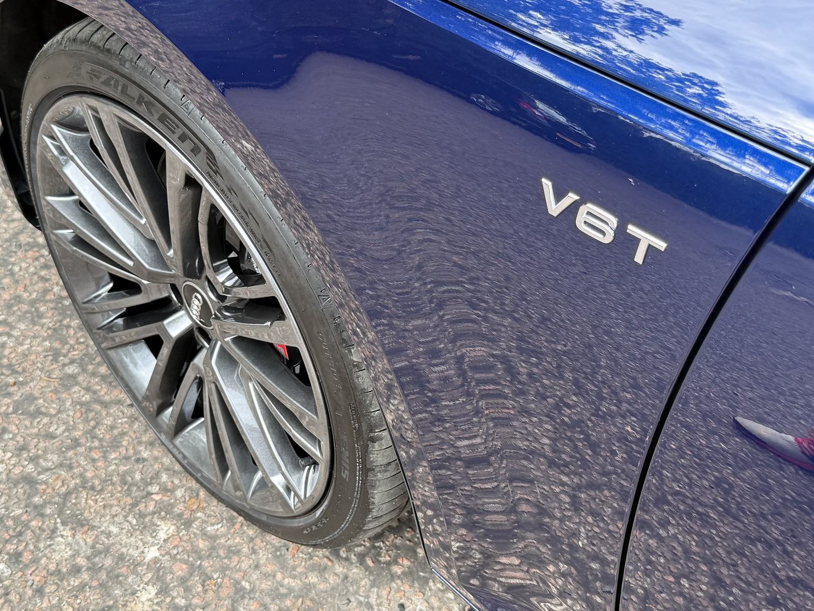 side badge detail