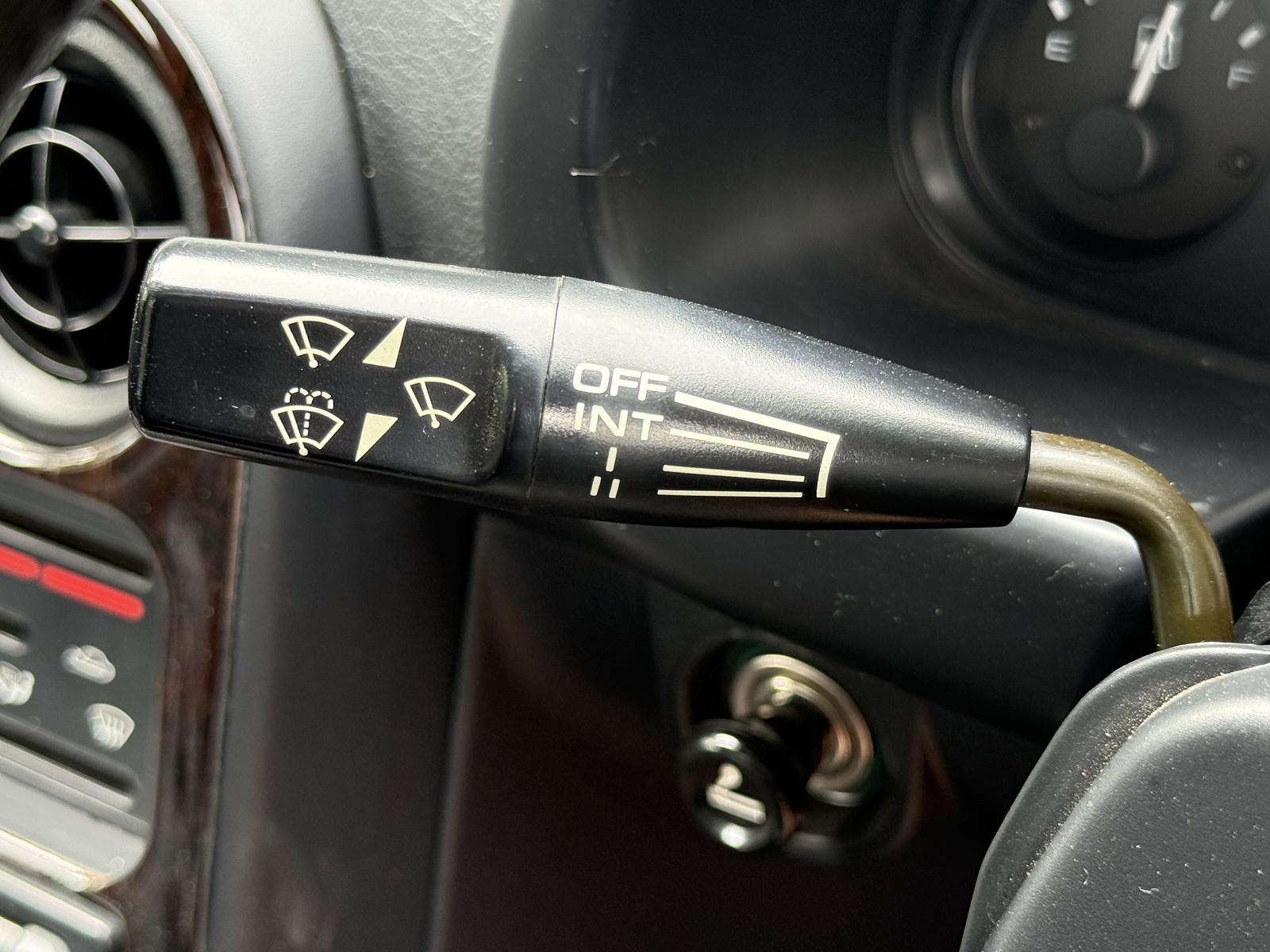 Indicator stalk